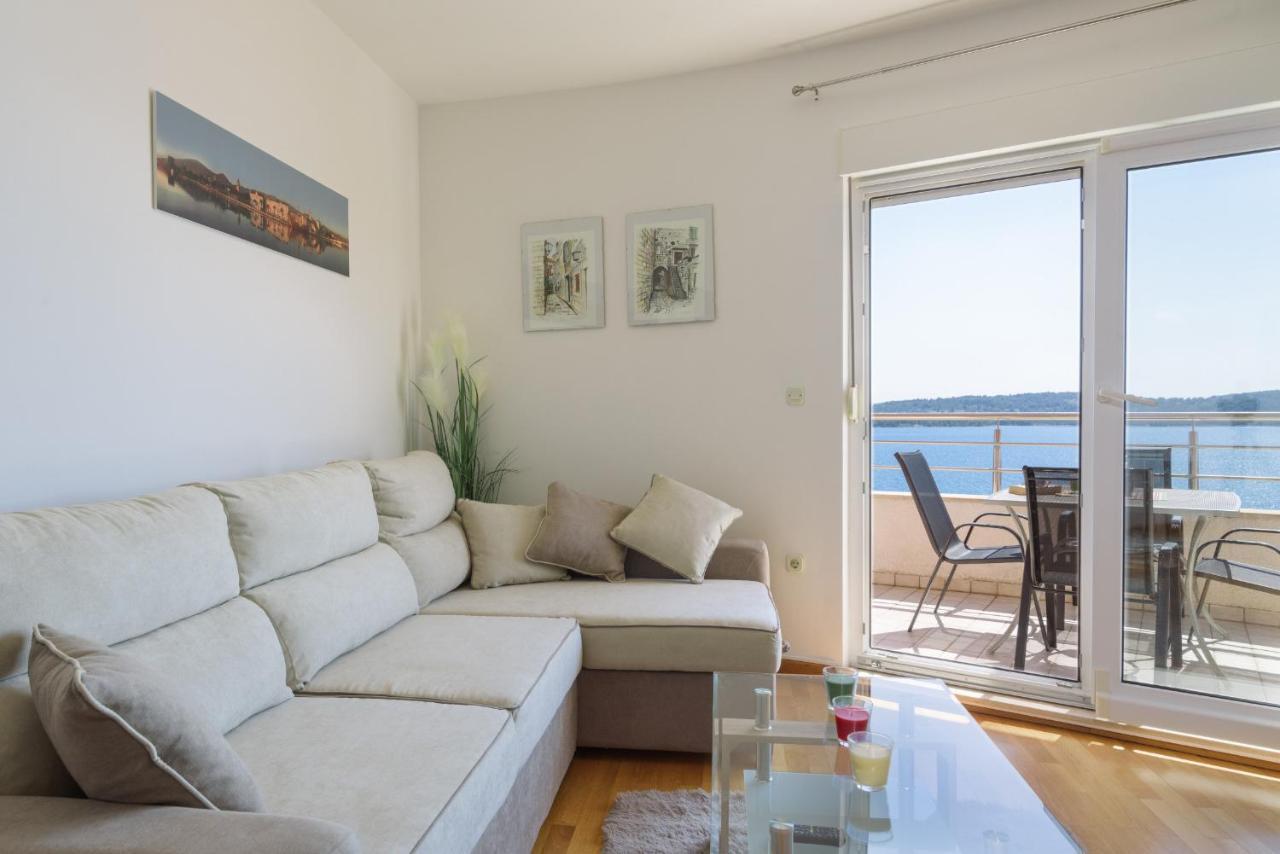 Apartment Marijana Trogir Exteriör bild