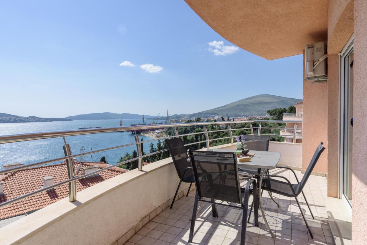 Apartment Marijana Trogir Exteriör bild