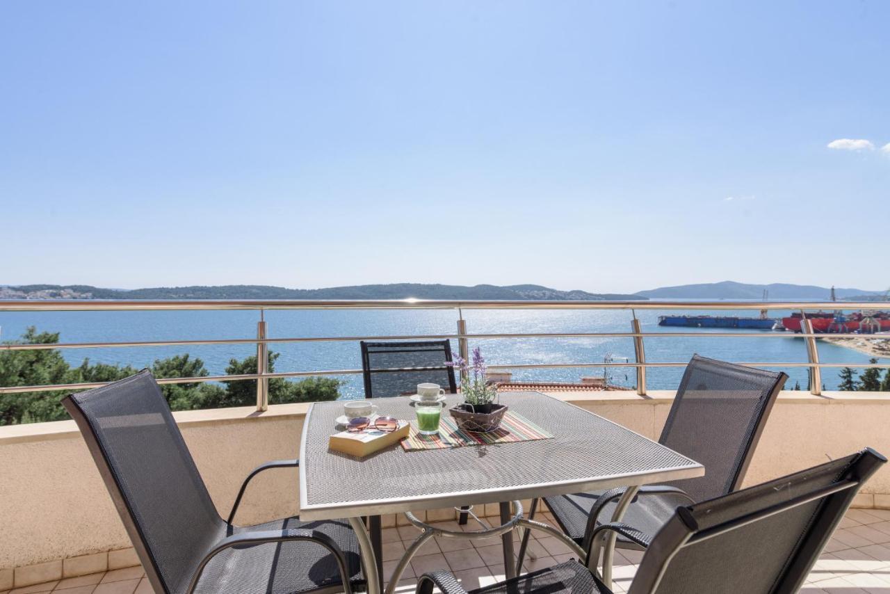Apartment Marijana Trogir Exteriör bild